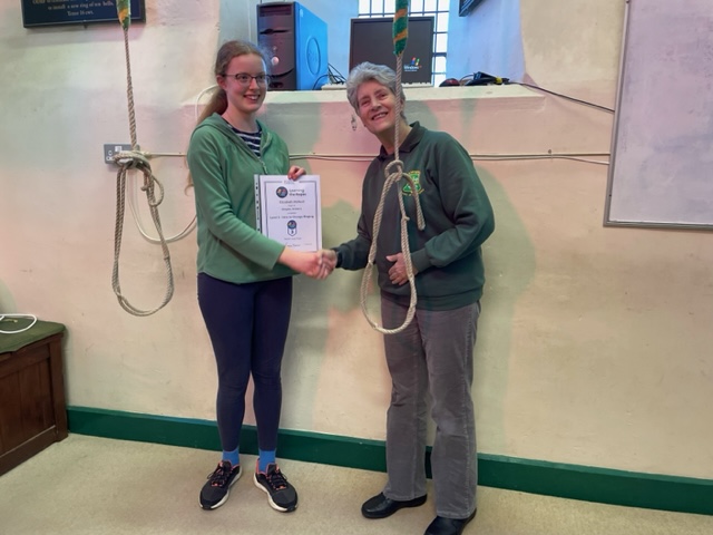 Elizabeth receiving LTR3 certificate, Mar 2023